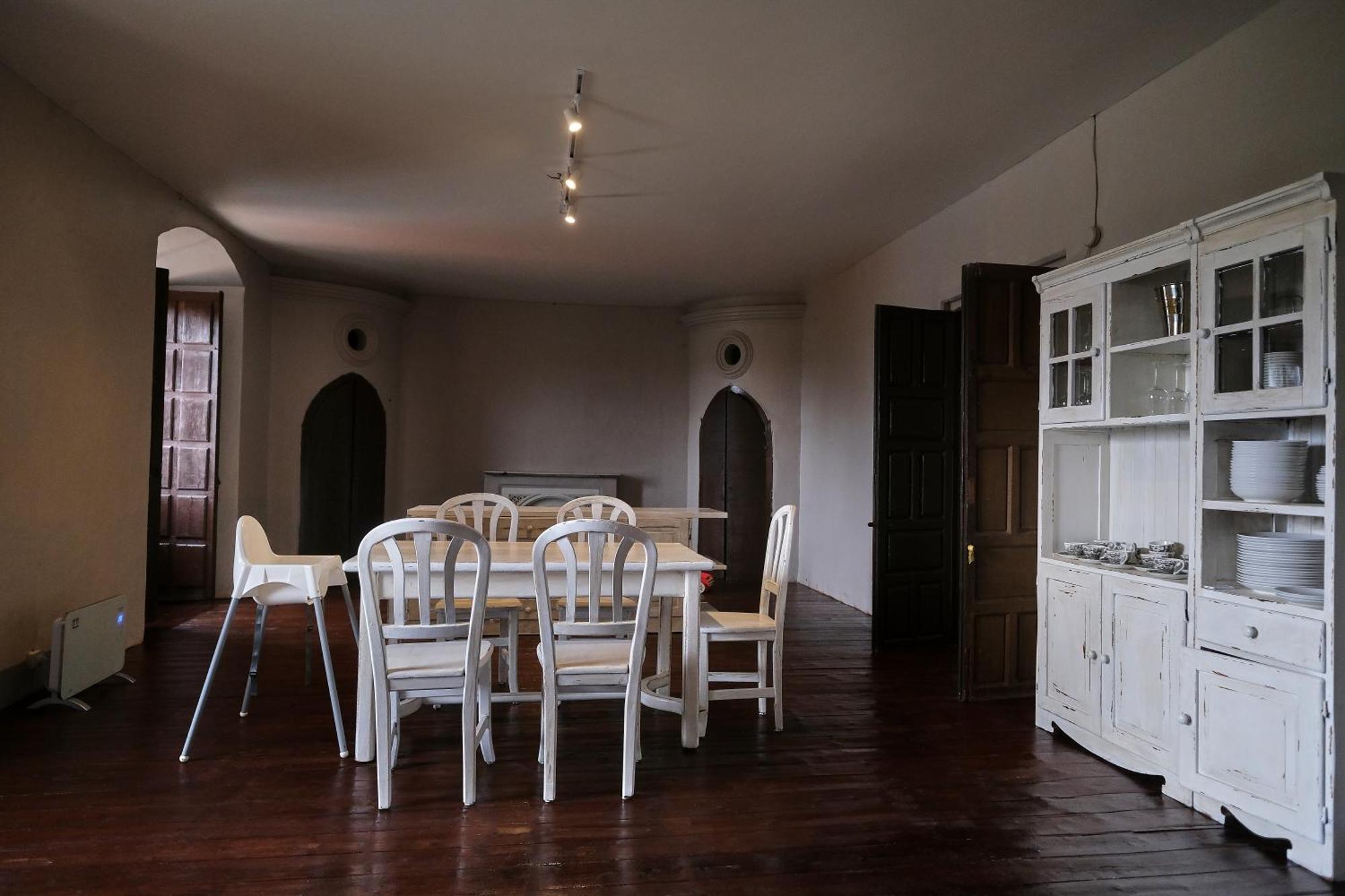 Casa Rural Palacio Conde De Aldana Con Piscina Entre Encinares Y Dehesas Terradillos Екстериор снимка