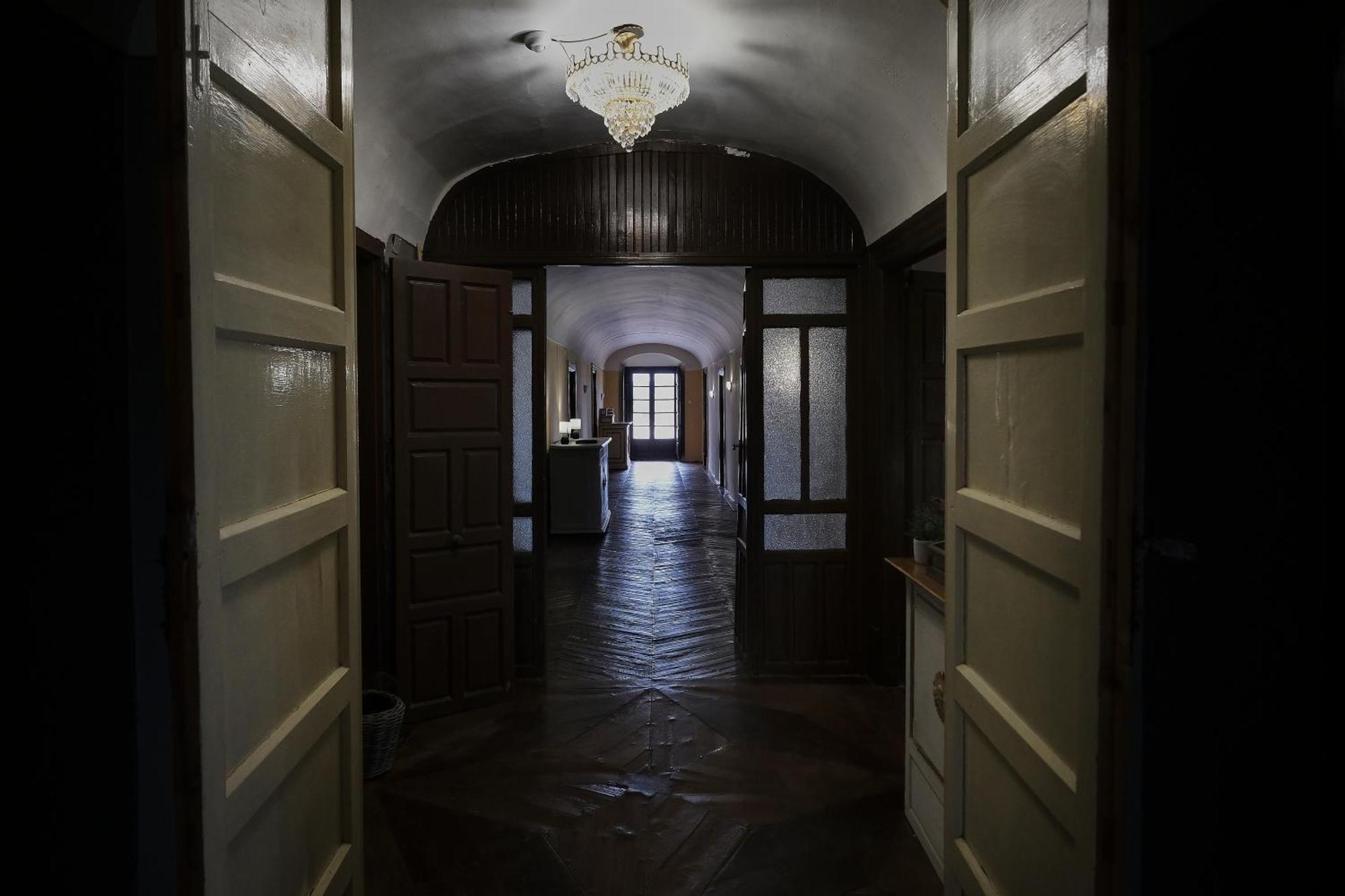 Casa Rural Palacio Conde De Aldana Con Piscina Entre Encinares Y Dehesas Terradillos Екстериор снимка