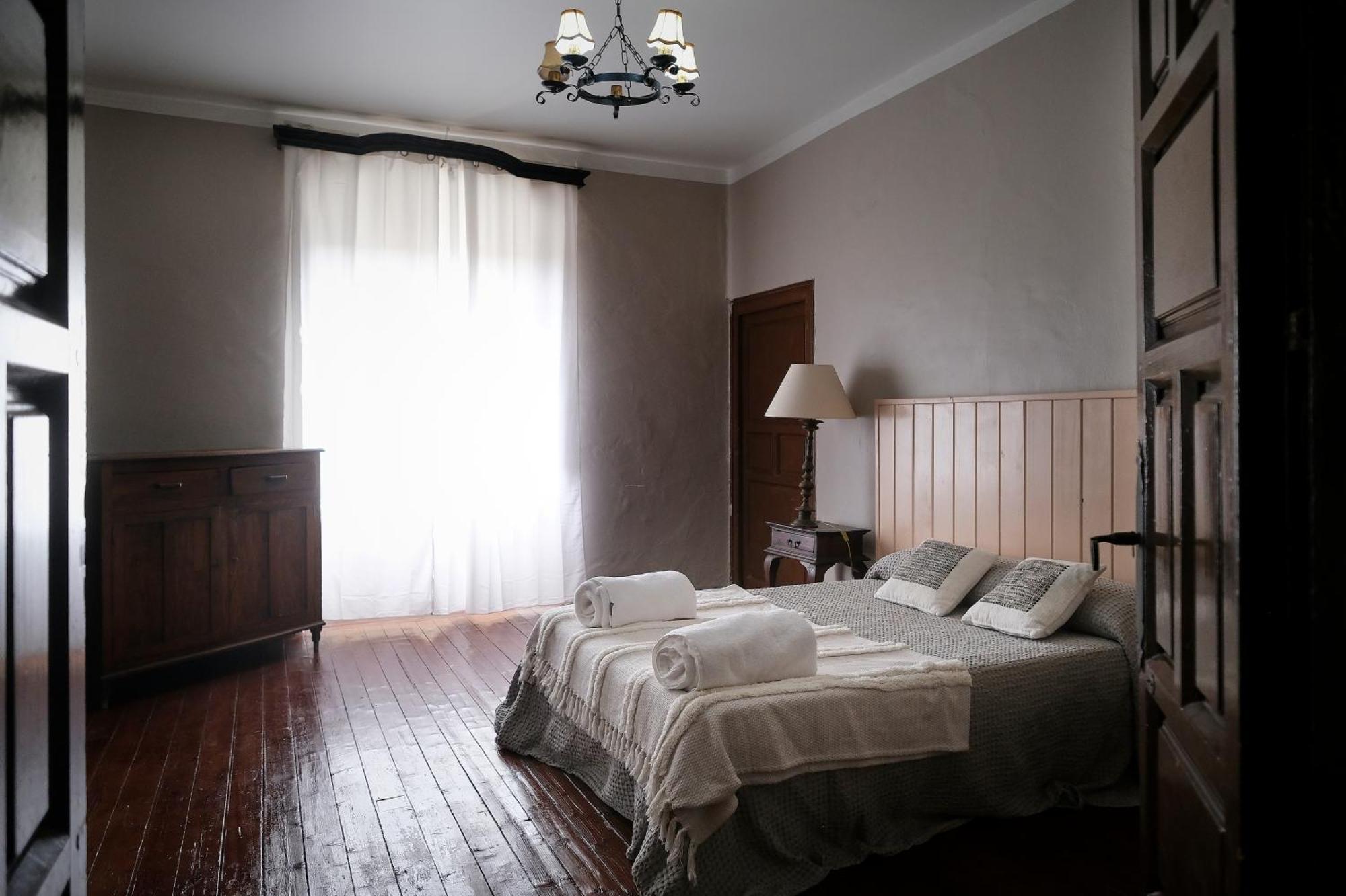Casa Rural Palacio Conde De Aldana Con Piscina Entre Encinares Y Dehesas Terradillos Екстериор снимка