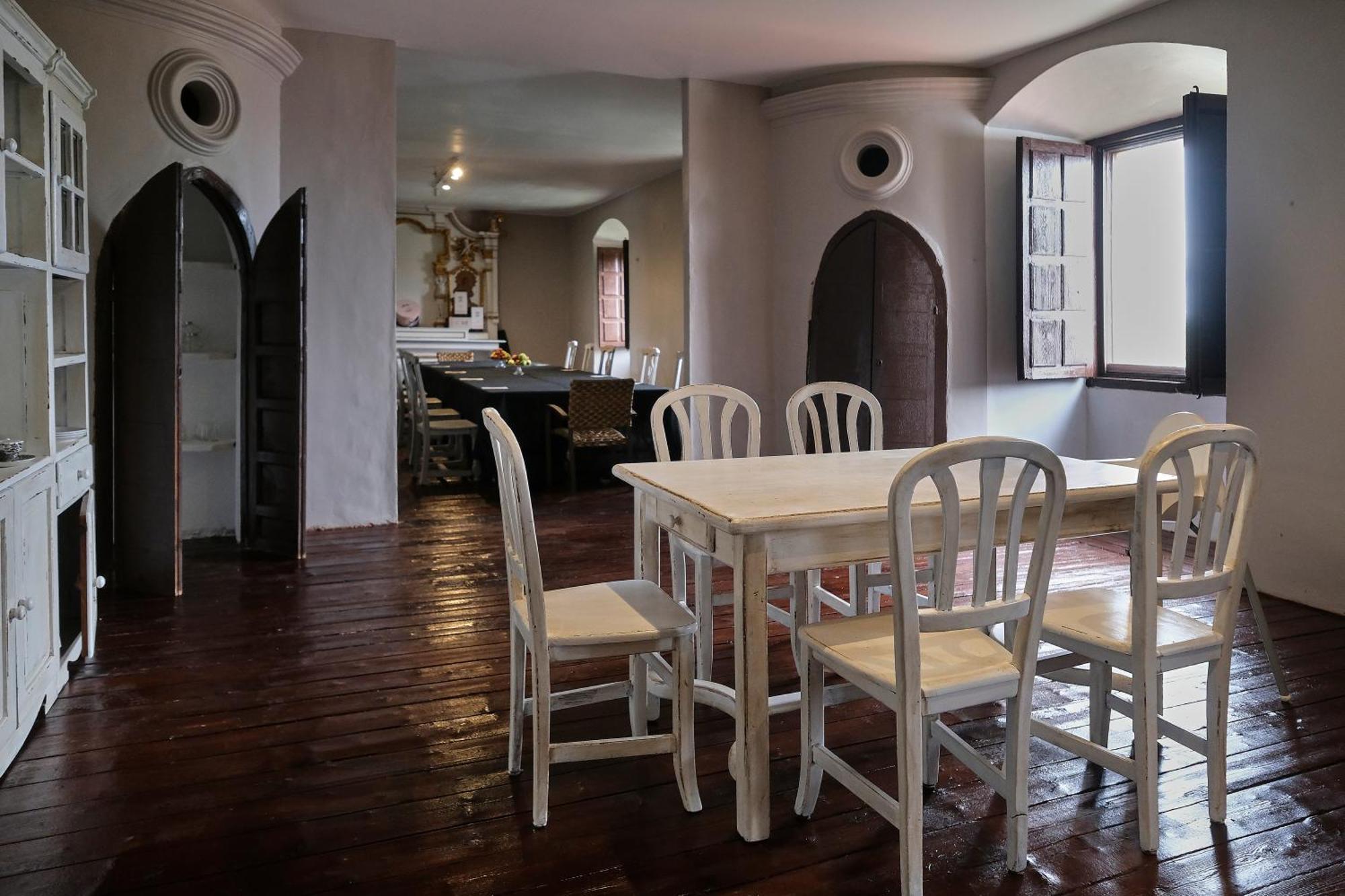Casa Rural Palacio Conde De Aldana Con Piscina Entre Encinares Y Dehesas Terradillos Екстериор снимка