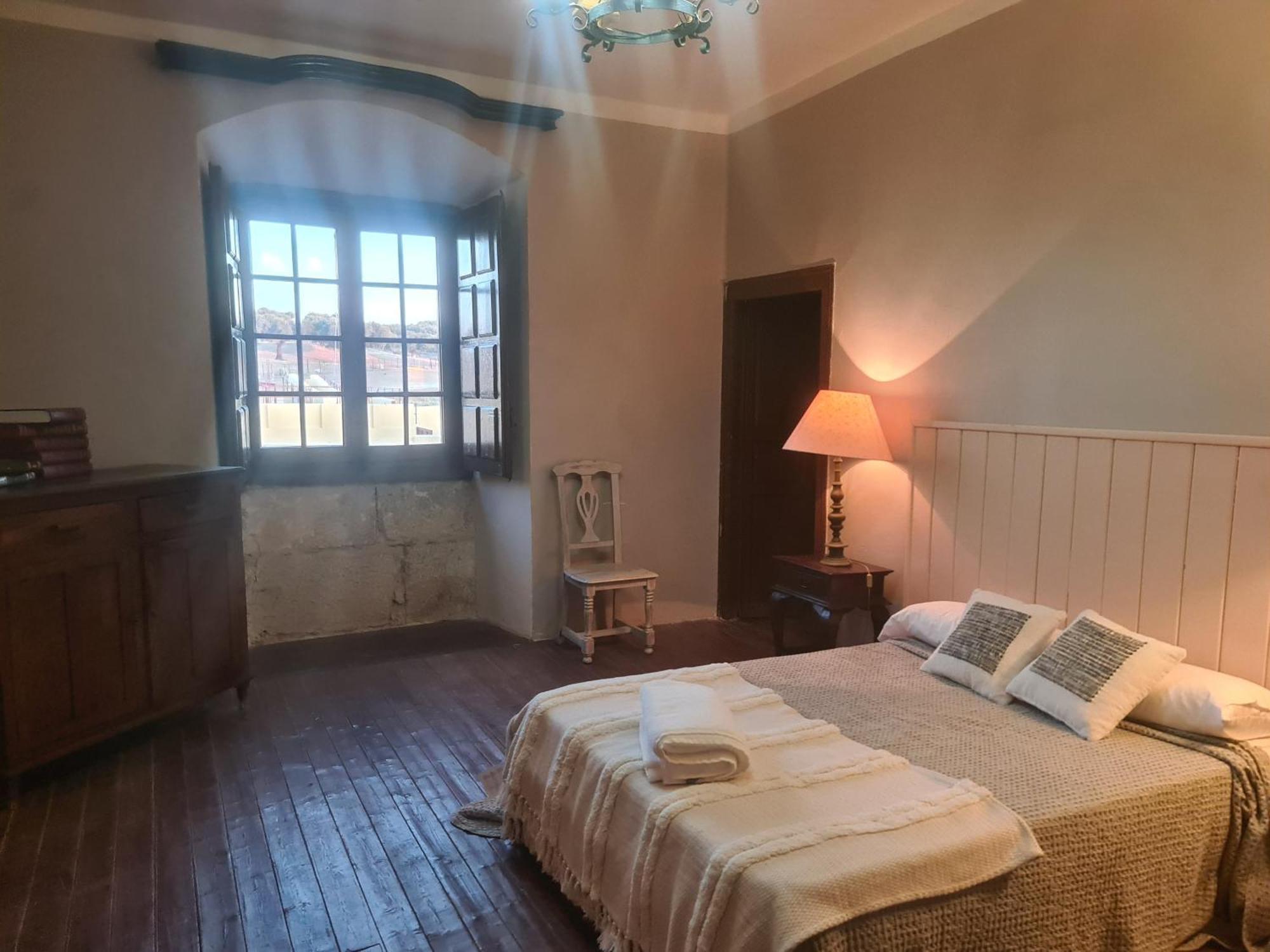 Casa Rural Palacio Conde De Aldana Con Piscina Entre Encinares Y Dehesas Terradillos Екстериор снимка