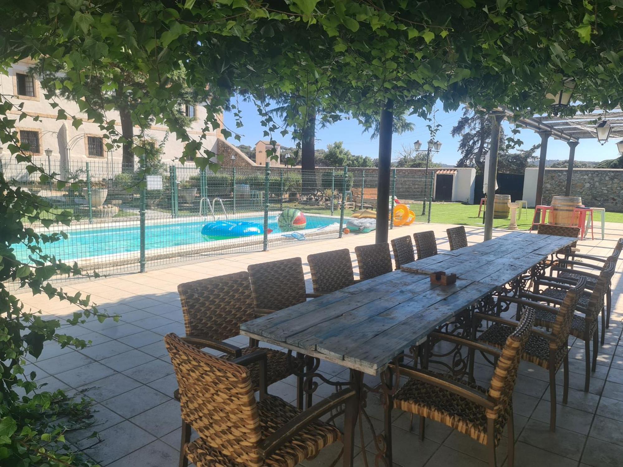 Casa Rural Palacio Conde De Aldana Con Piscina Entre Encinares Y Dehesas Terradillos Екстериор снимка
