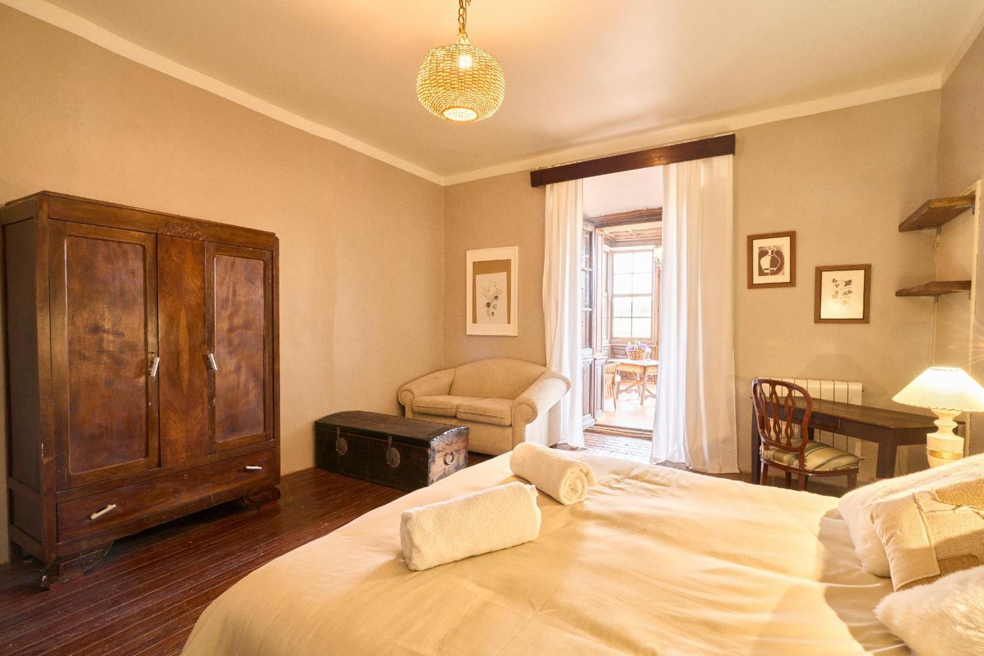 Casa Rural Palacio Conde De Aldana Con Piscina Entre Encinares Y Dehesas Terradillos Екстериор снимка